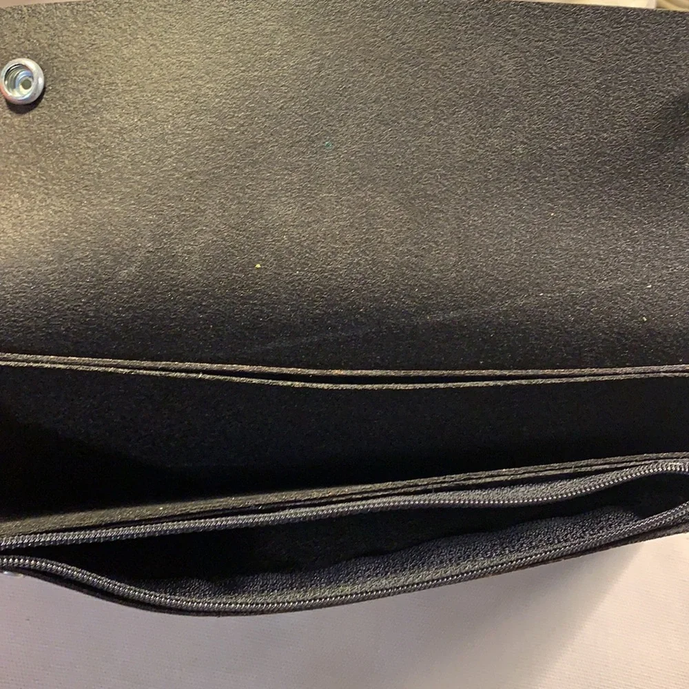 NWOT Leather large wallet on a chain, Motocycle